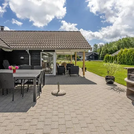 Harek - 800m From The Sea In Lolland- Falster And Mon By Interhome 別荘